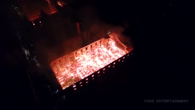 УНИКАЛНИ КАДРИ С ДРОН: На метри от унищожителния огън в Пловдив