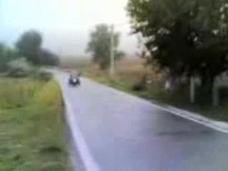 Най - ненормалния взет завой ! 