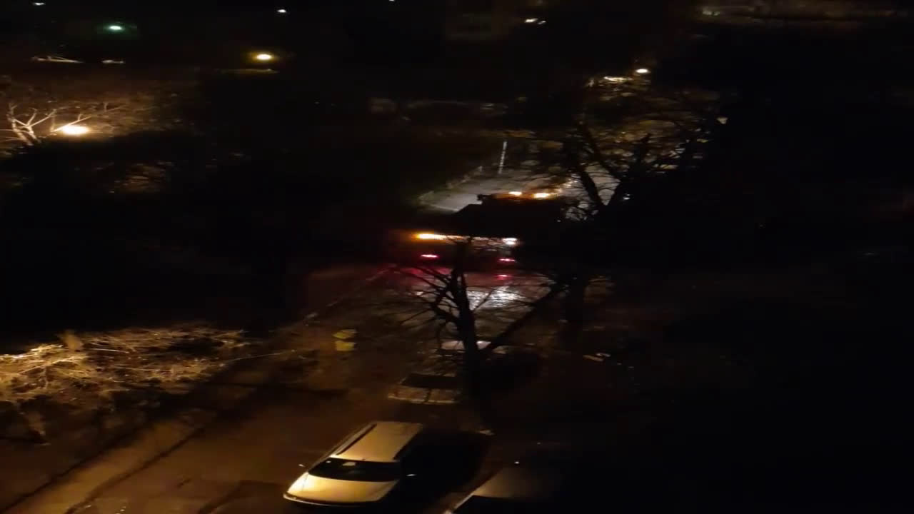 Среднощно миене на улици в София