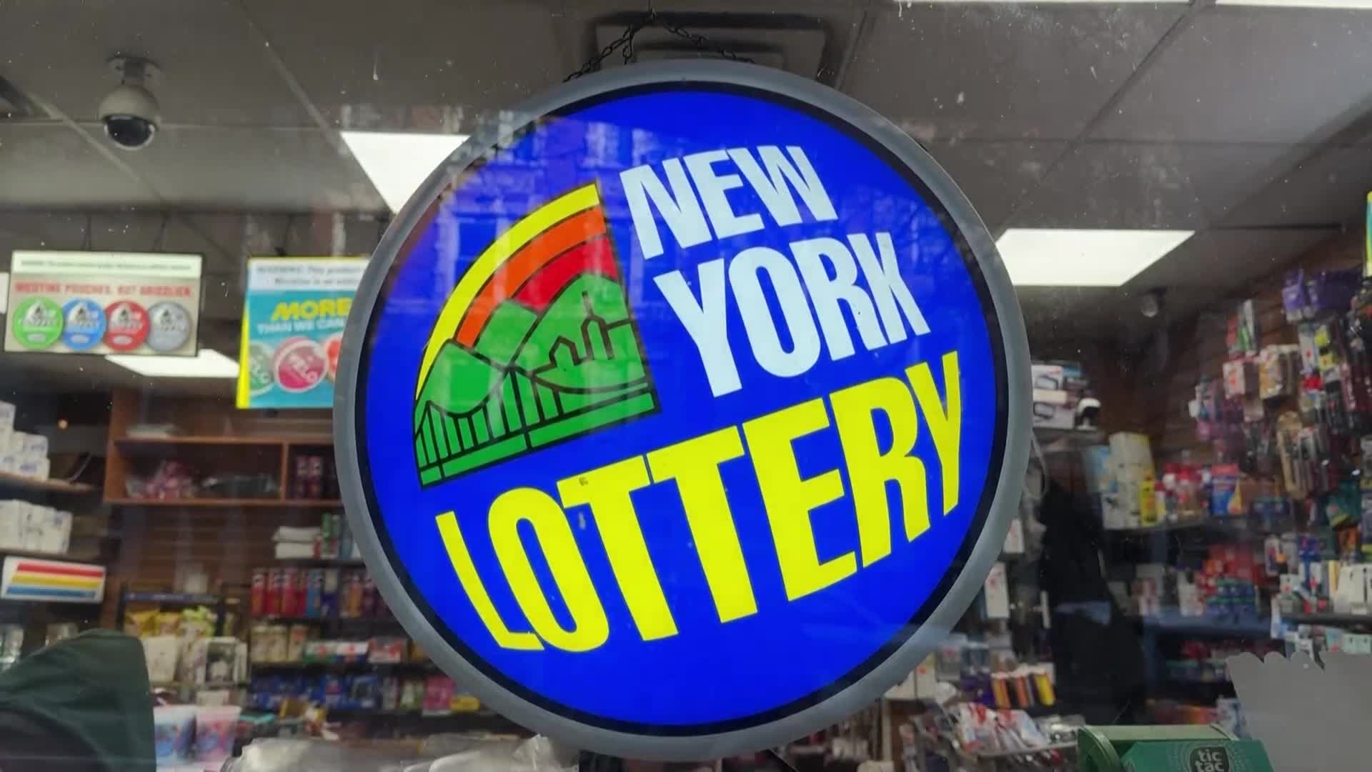 Джакпотът в американската лотария Powerball достигна 1,7 милиарда долара (ВИДЕО)