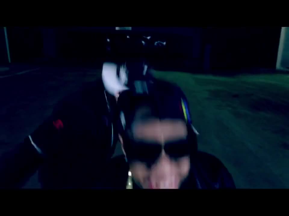 Chris Brown feat Tyga - Holla @ Me 