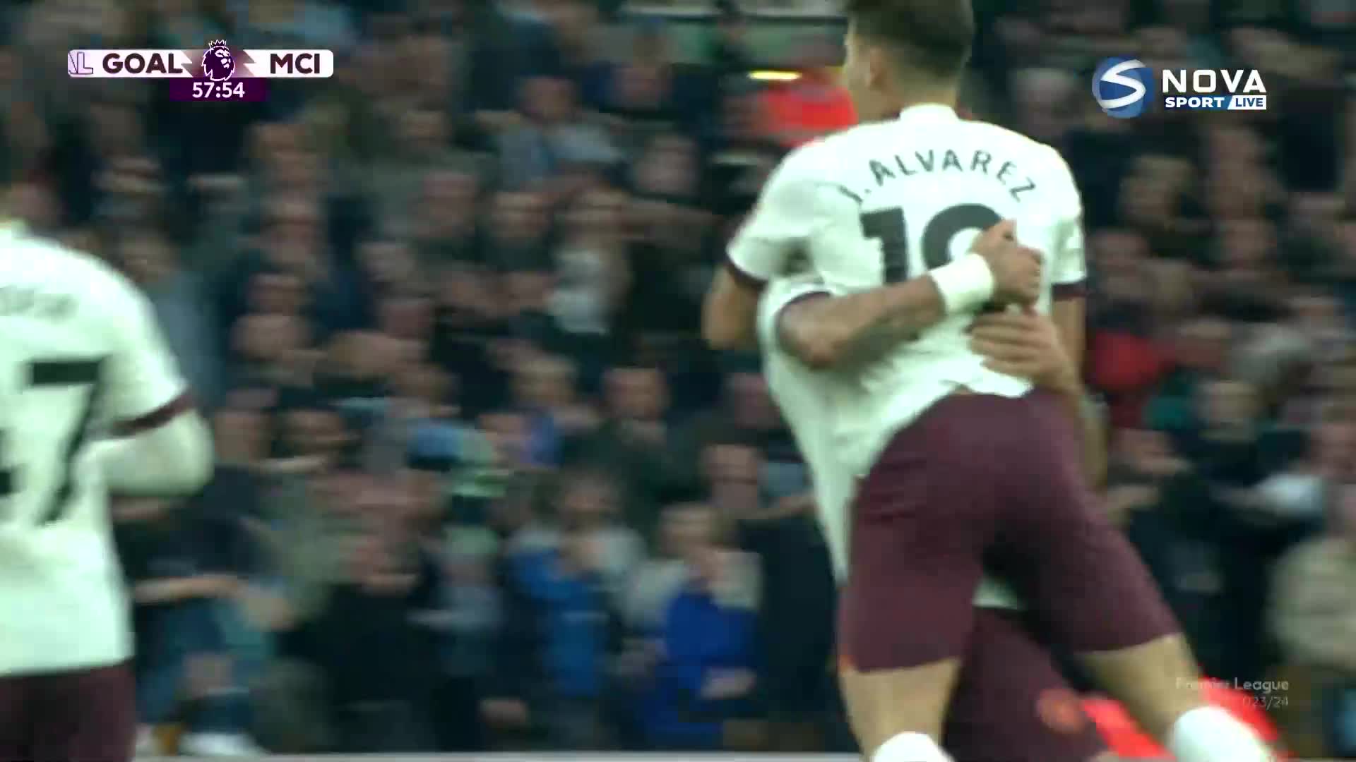 Алварес изравни резултата след перфектно изпълнен свободен удар