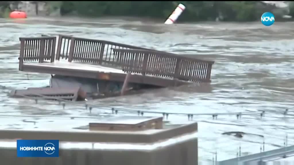 Заради рязко покачване на водите, реки в Тексас заплашват да прелеят