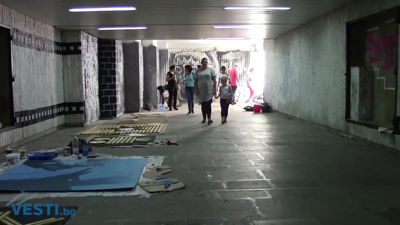 Кой оцвети подлезите в София