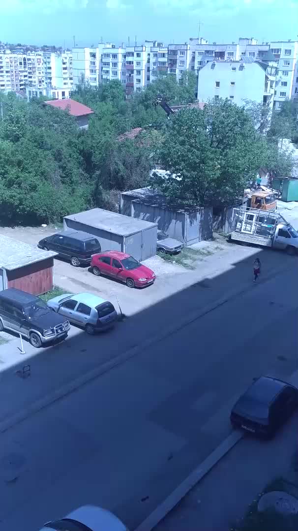 Паркинги и гаражи