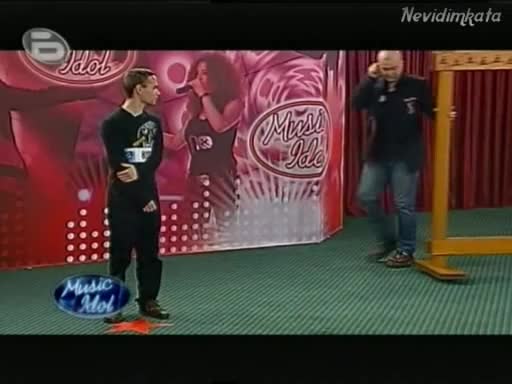 Music Idol 3 - Образа Радослав Убива * Застани На Закачалката *