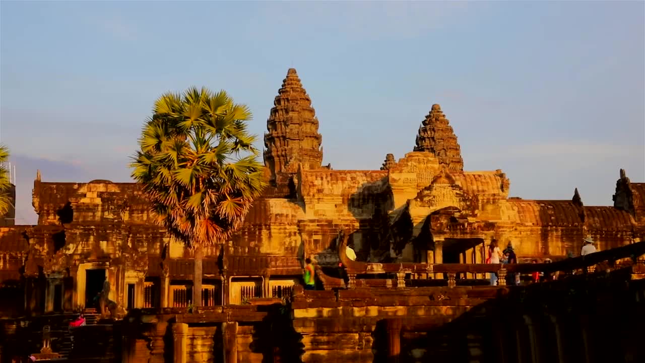 Ангкор Ват страстта на изследователя ("Без багаж" еп.116 трейлър)