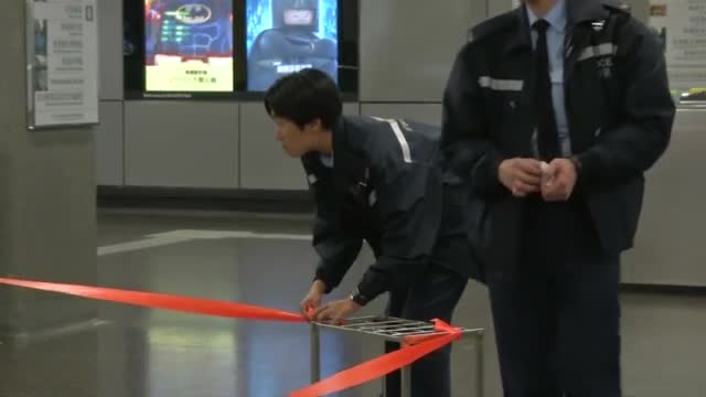 18 души пострадаха при пожар в метрото в Хонконг