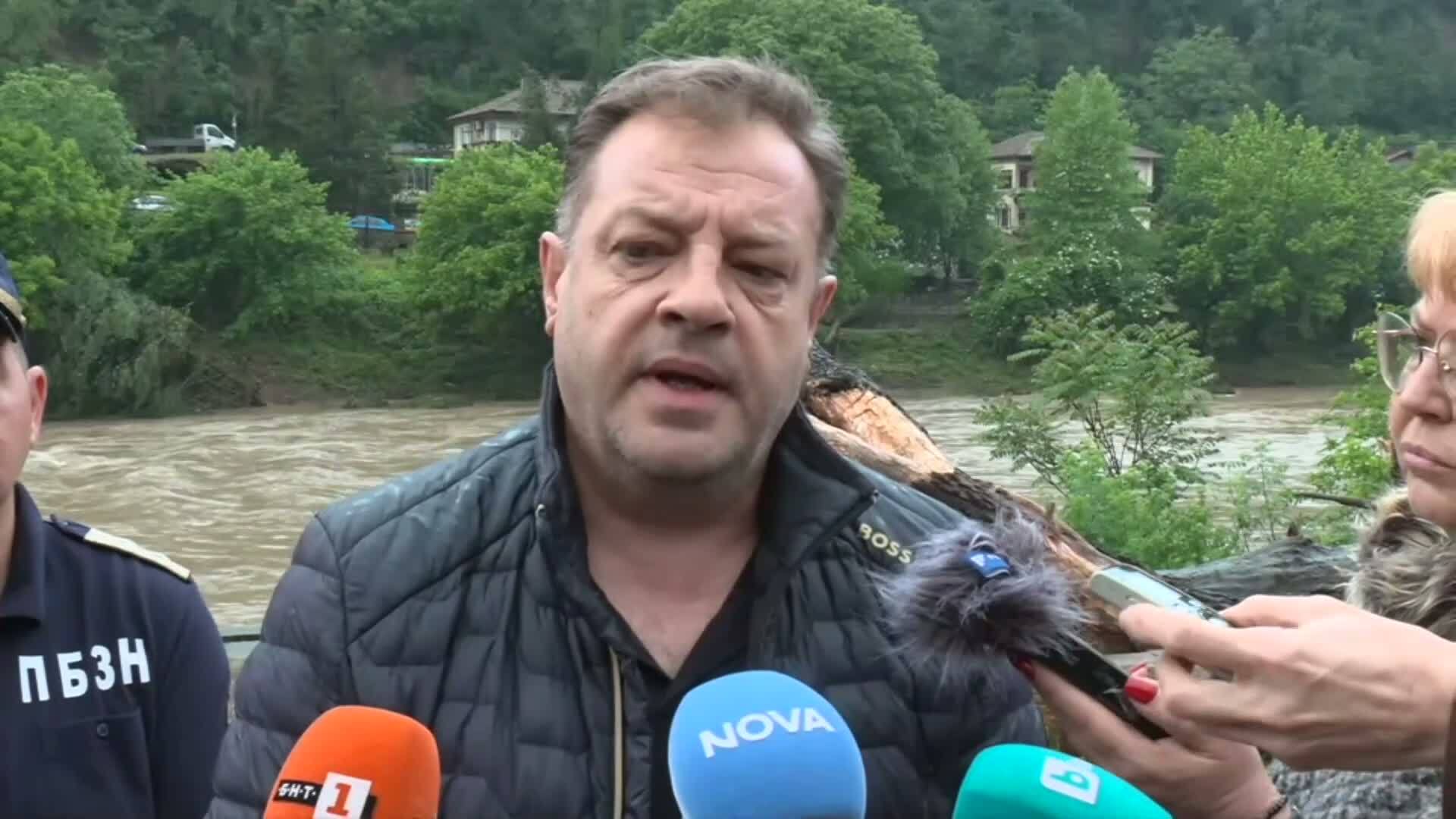 Продължава бедственото положение във Велико Търново, предстои оценка на щетите