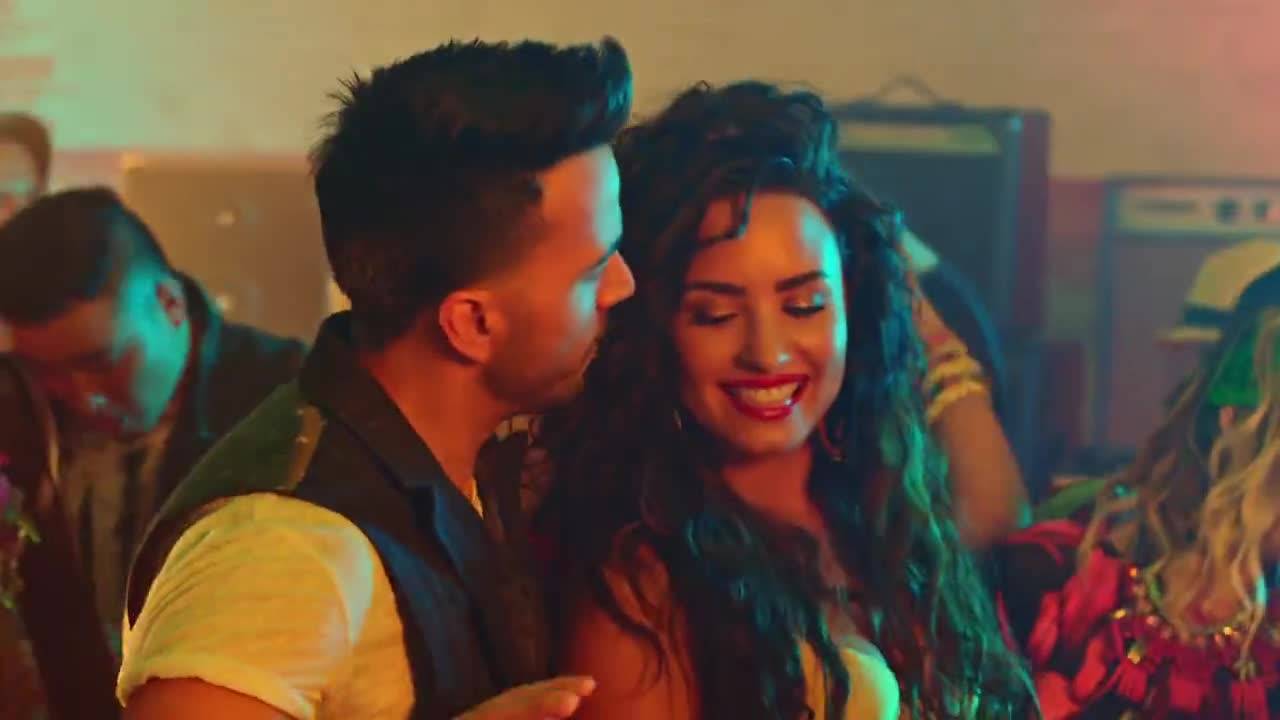 Luis Fonsi & Demi Lovato - Échame La Culpa (превод)