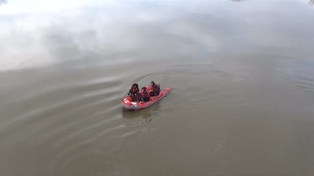 Лодка с мигранти потъна в турската част на река Марица, има жертви