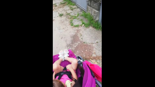 Минаването с детска количка е невъзможно