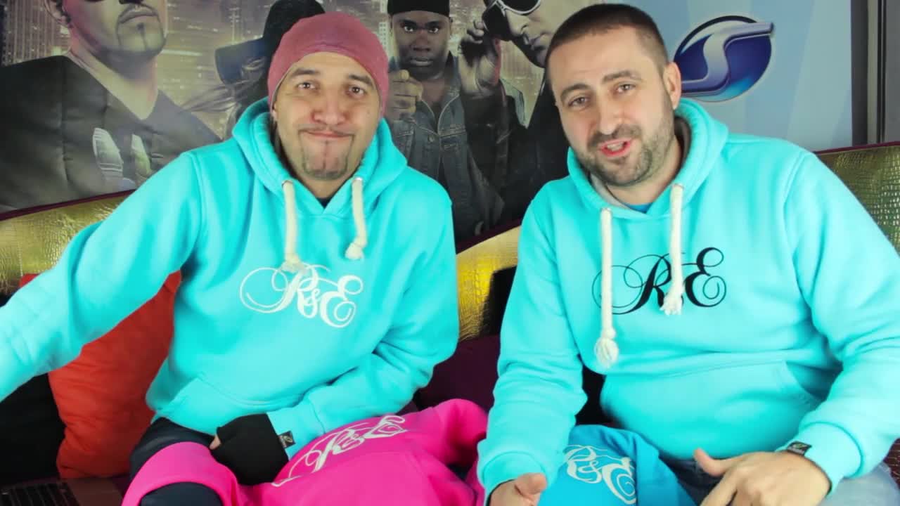 Румънеца и Енчев подаряват суетшърт!!