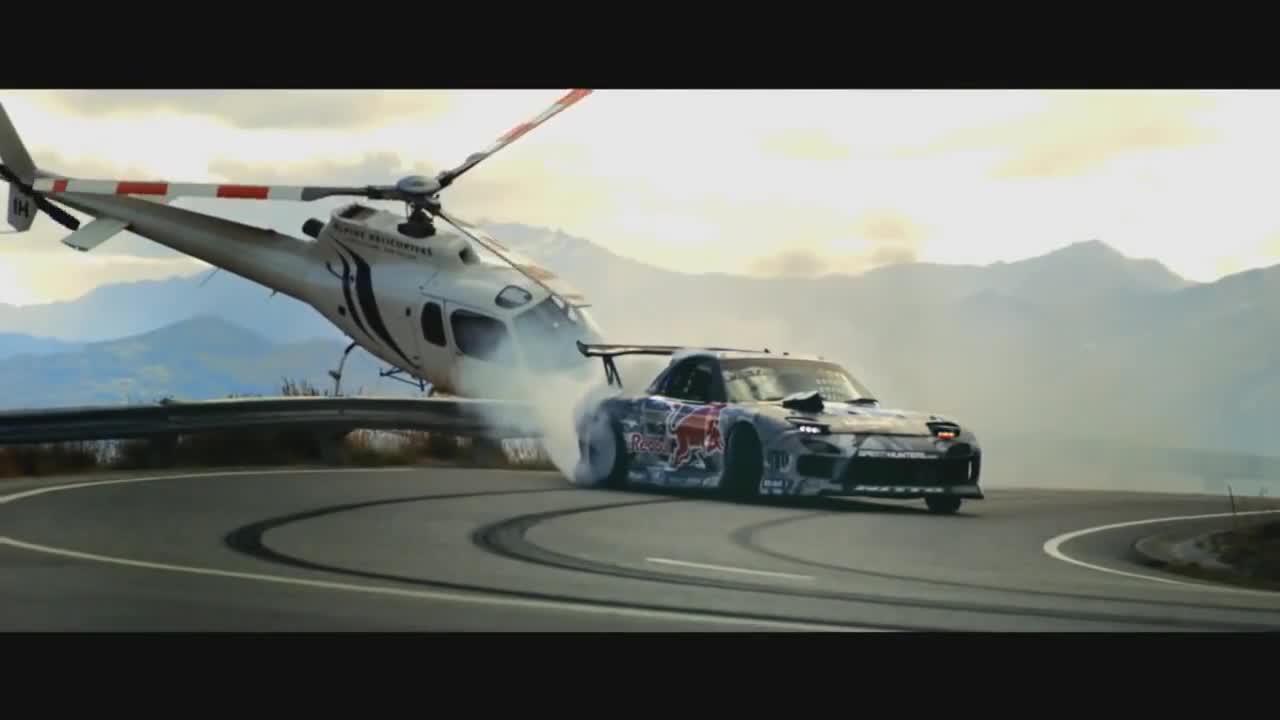 Страхотен дрифт [ Mad Mike ] Mazda Rx-7 [ Dubstep ]