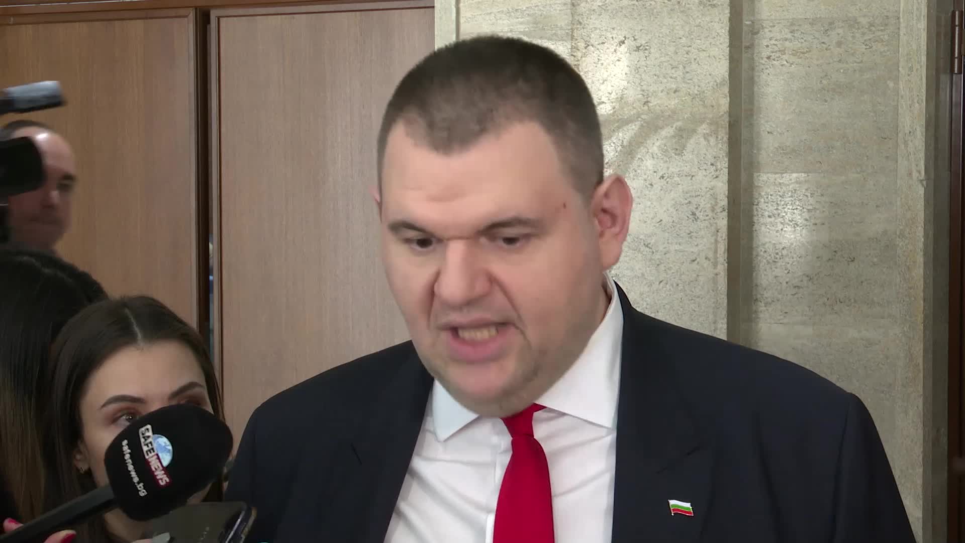 Пеевски: Човекът, който тласка България към избори, е Христо Иванов