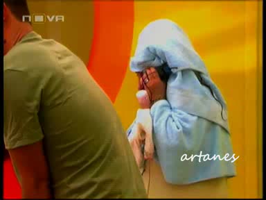 BigBrother 4-Изненадата От Появата На Денислав В Къщата(15.11.2008)