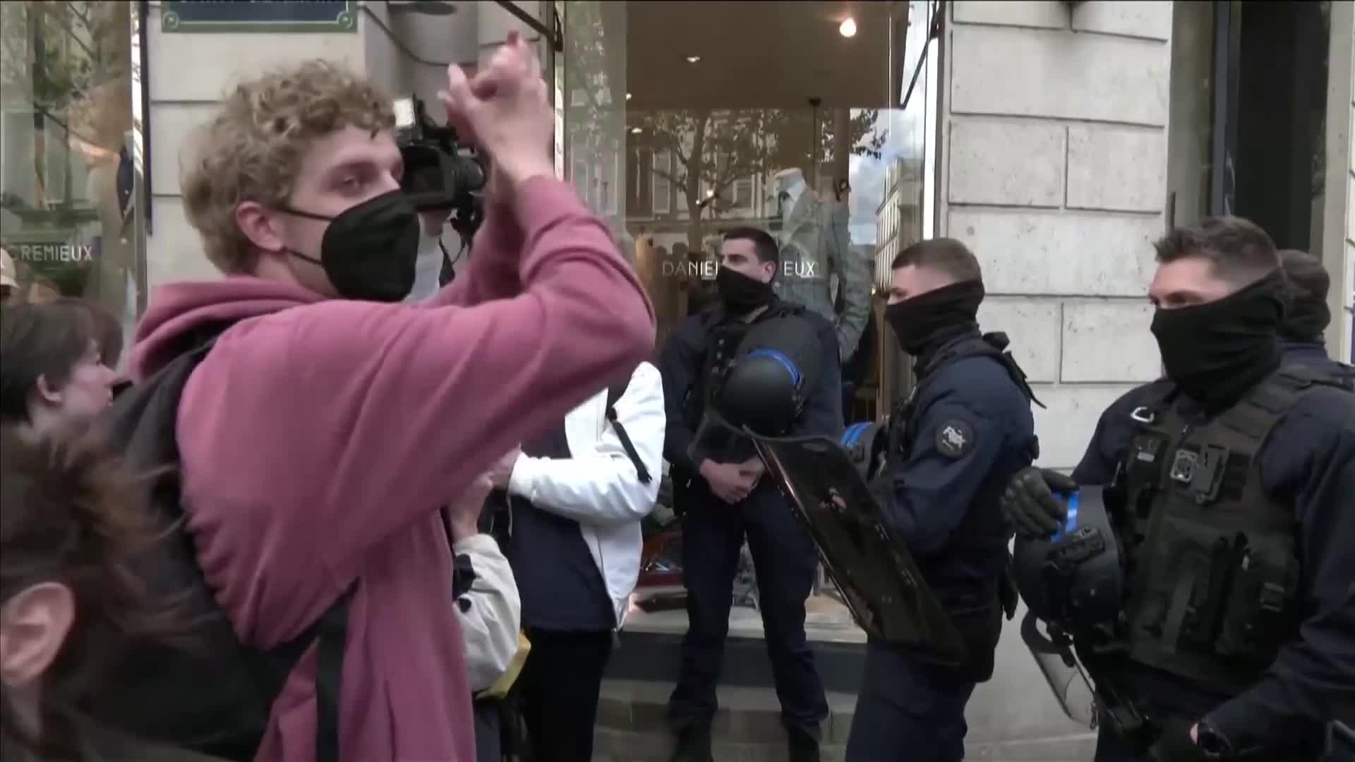 Пропалестински протести в университети във Франция и Австралия