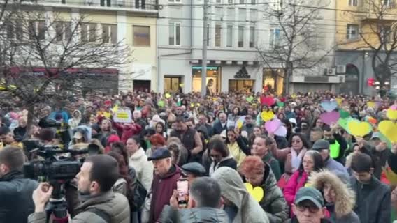 Минута мълчание за жертвите от "Петрохан" и Околчица