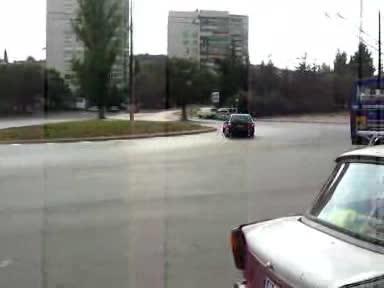 Bmw на кръгово в Стара Загора