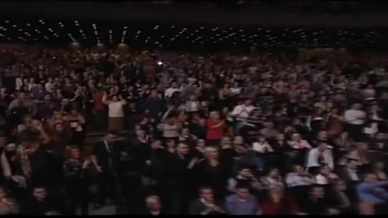 Predrag Zivkovic Tozovac - Dance - (live) Sava Centar 2012. - Prevod