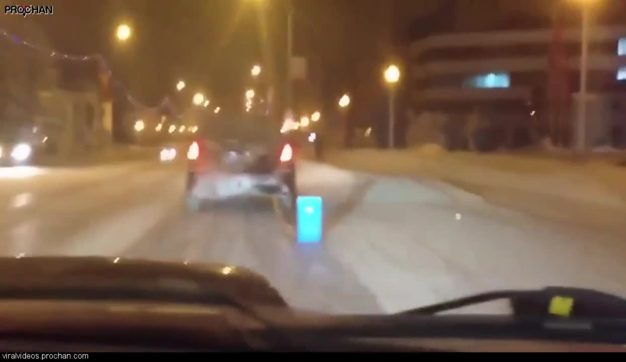 Руската пътна помощ в действие. Смях!