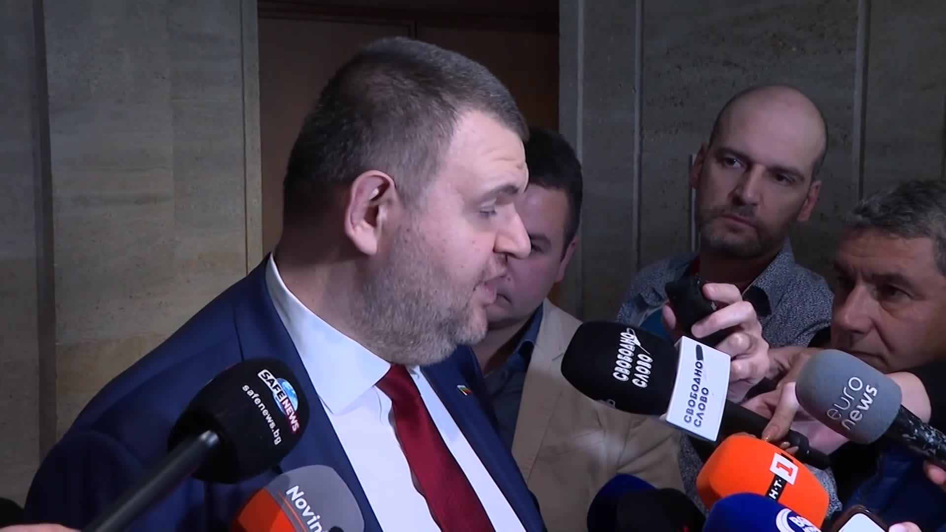 Делян Пеевски след отложеното гласуване на вота на недоверие: Това е вечерта на знаците