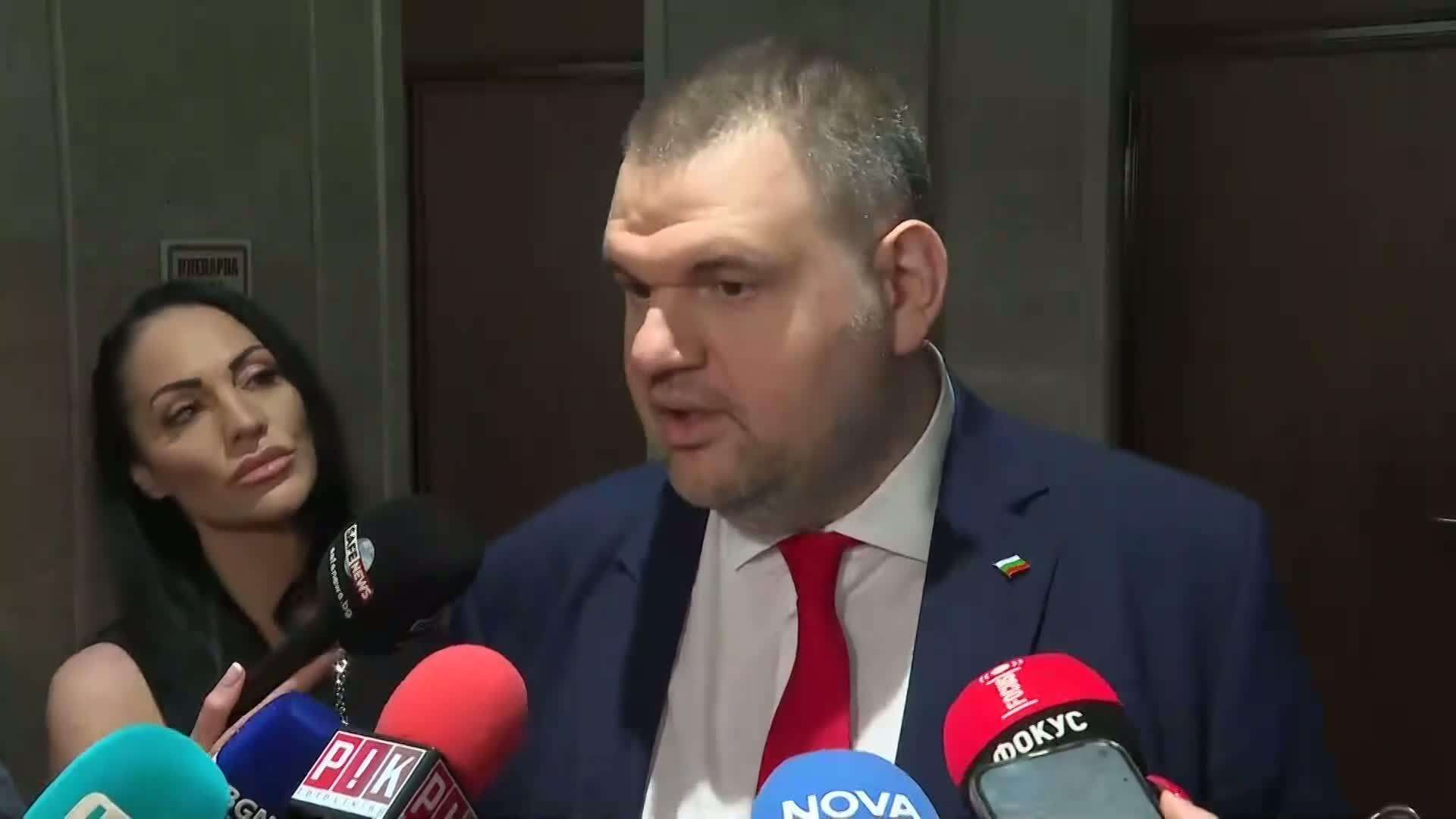Пеевски: След изборите ще започне едно безумно харчене през АПИ