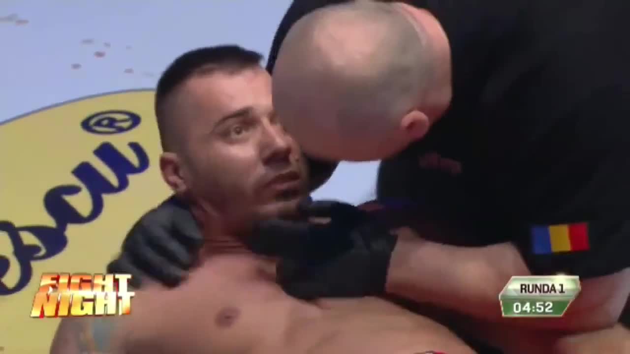Най-бързия нокаут, който сте виждали!