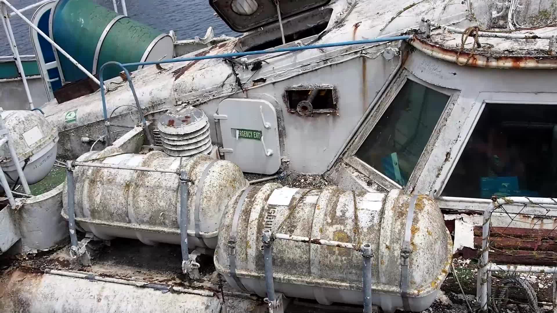 Правителствен кораб от времето на социализма става изкуствен риф в Черно море
