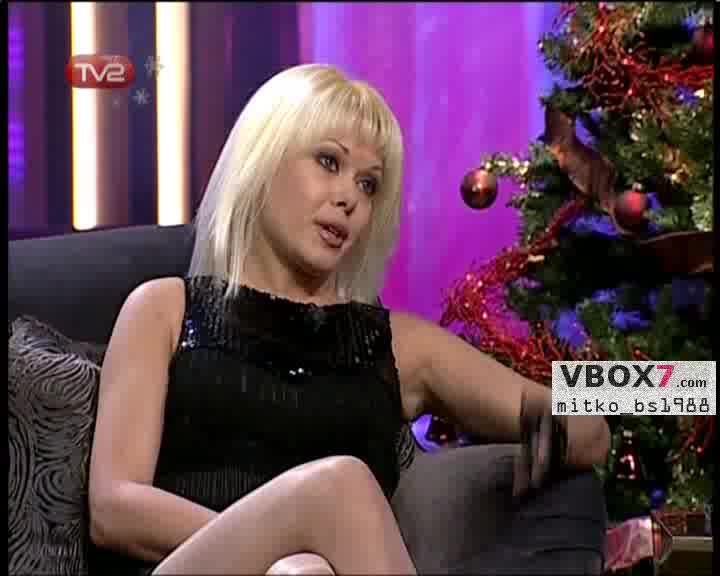 Албена Вулева В Шоуто На Азис Част 1