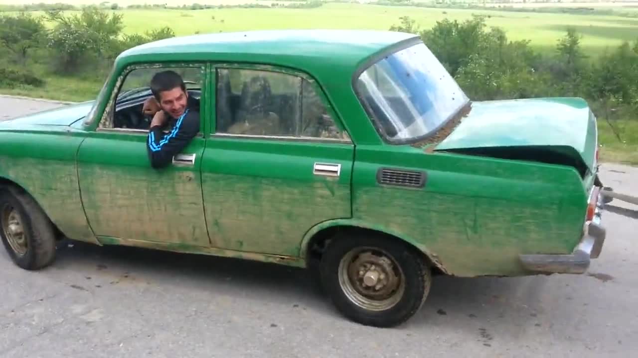 Москвич срещи джип Сузуки