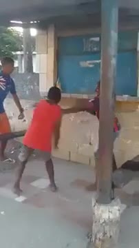 Вие можете ли да правите като тези смелчаци! Гледайте как сами си правят играта.