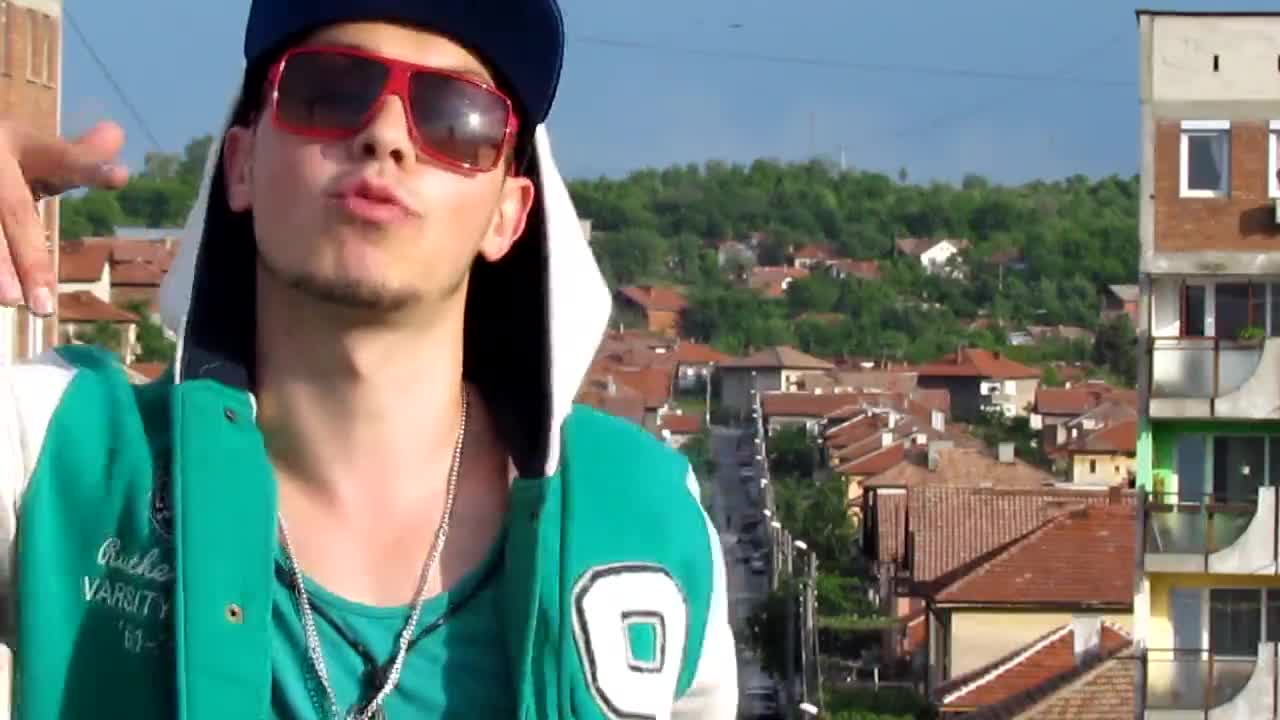 New ! Freaky feat. Nicolette - Мога , ако искам (official video)