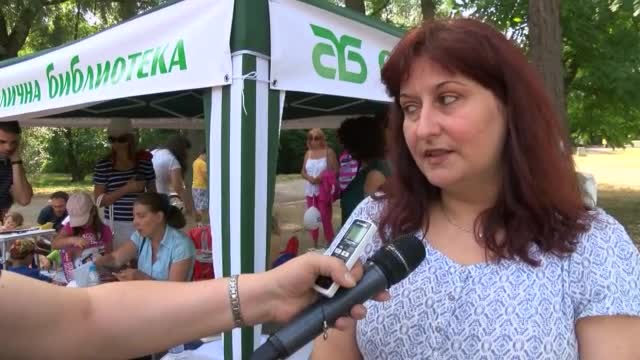 Лятна читалня за деца отвори в Южния парк