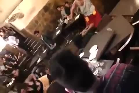 Луд бой в гръцки ресторант !