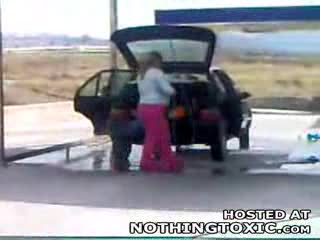 Невероятно Тъпа Жена