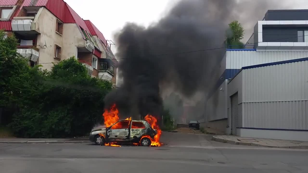 Изгоряла кола