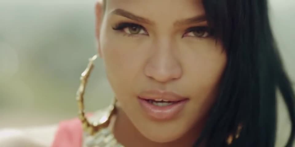 2o13 •» Cassie ft. Wiz Khalifa - Paradise  Превод