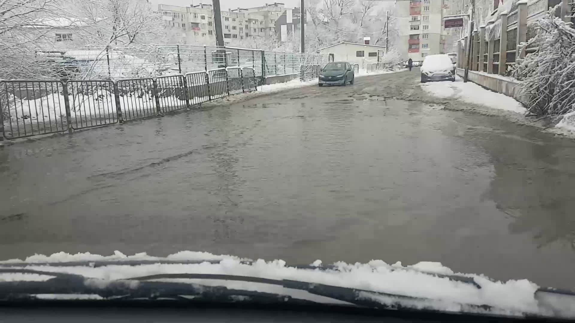 От "Моята новина": Наводнени улици