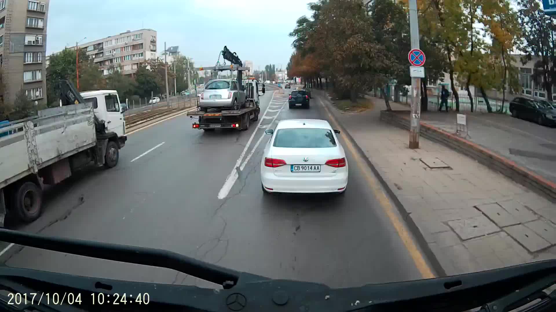"Паяци"