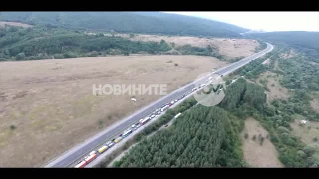 ОТ ДРОН: Задръстването на магистрала "Тракия"