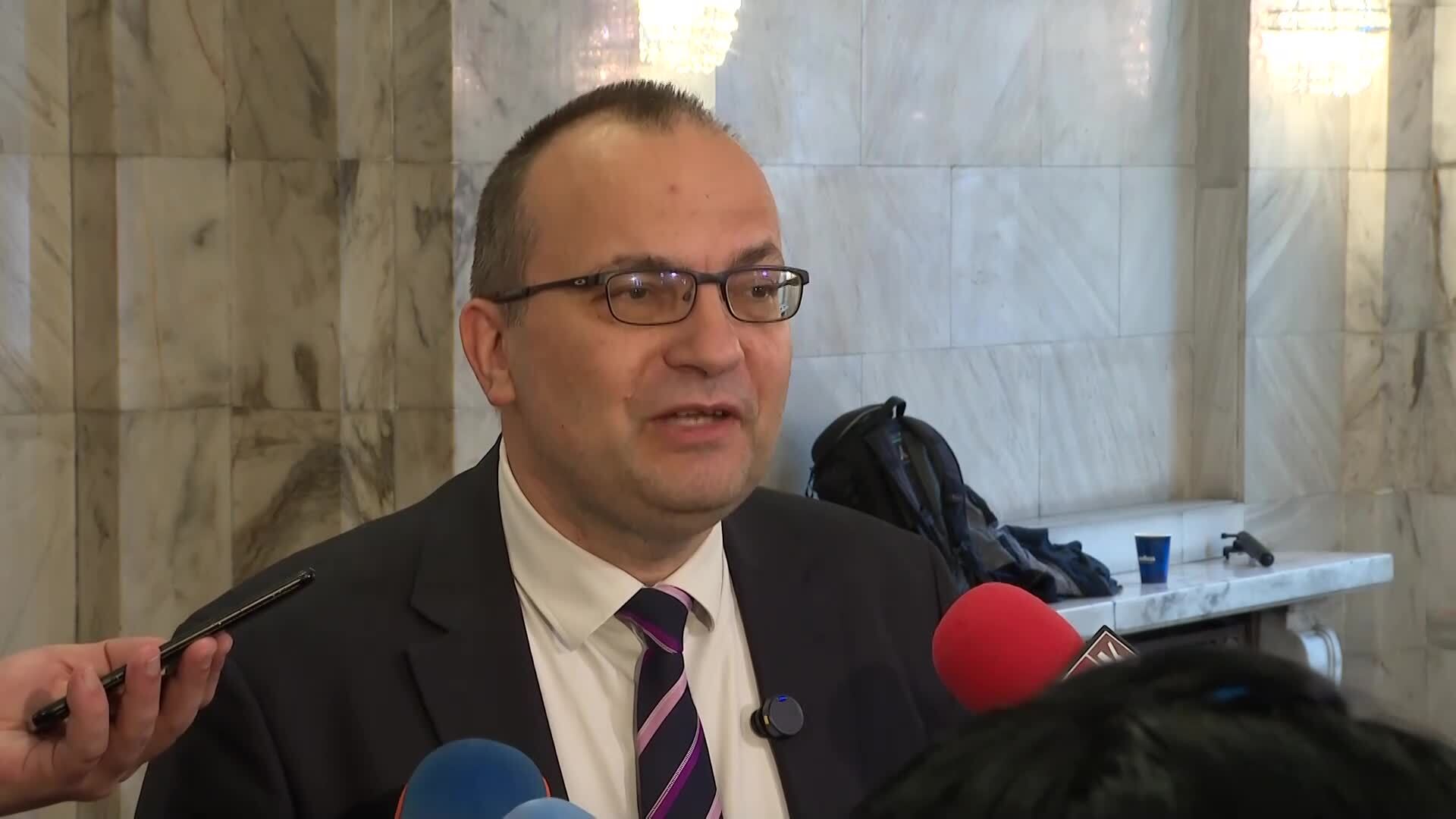 ДБ няма да подкрепи предложението за поемане на нов дълг в размер на 3,8 милиарда евро