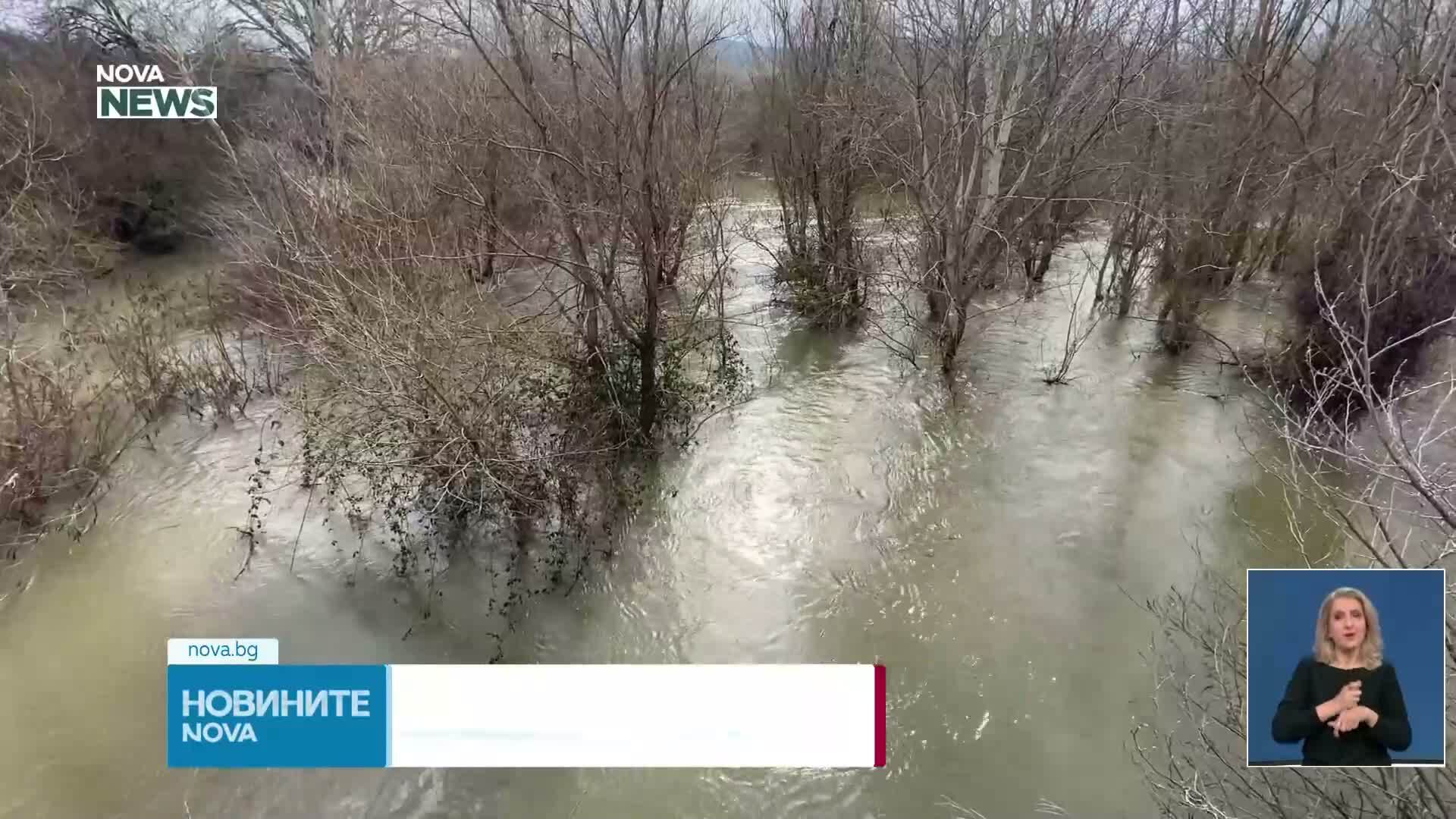 Бедствено положение в Смолян, усложнена е обстановката в цялата страна