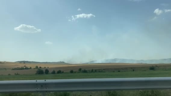 МОЯТА НОВИНА: Огромен пожар застрашава гората над Големо Бучино