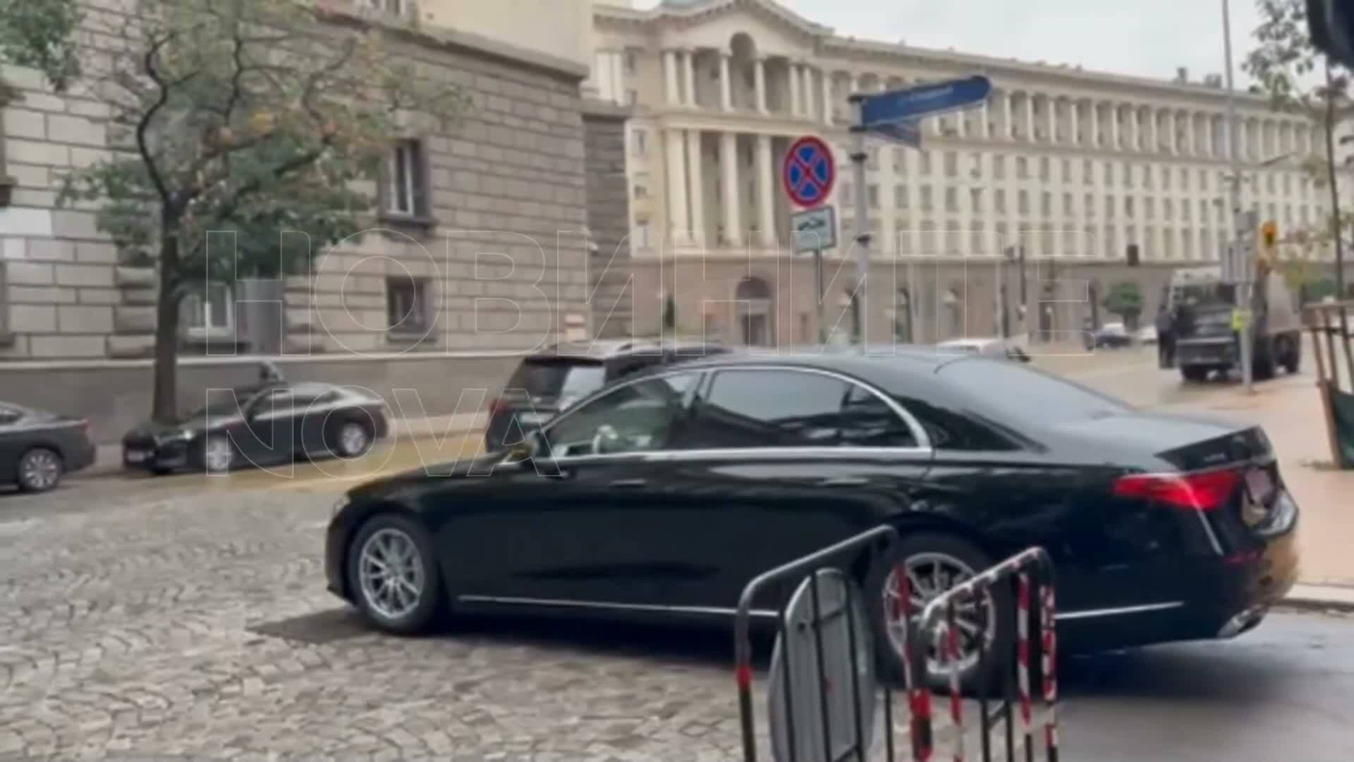 Радев се срещна с Митрофанова в Министерския съвет