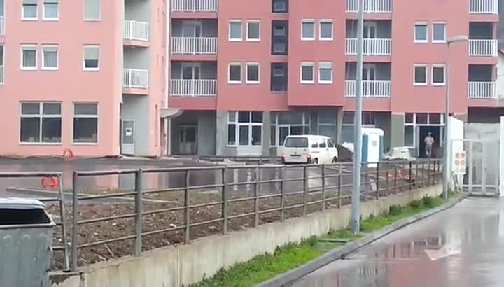 Бързо и евтино без хамали за пренасянето на багаж на последният етаж !