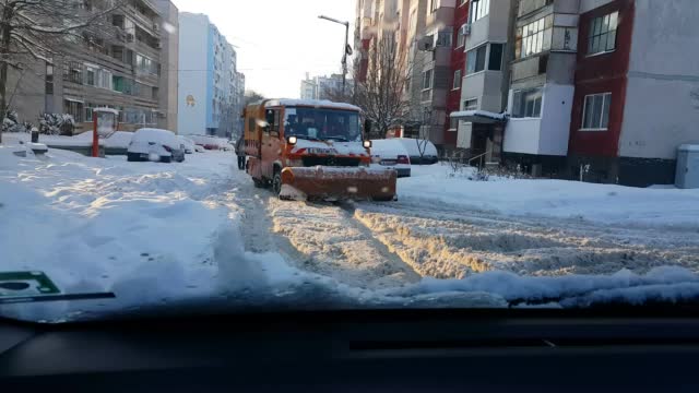 Eто как почистват снега в Бургас!