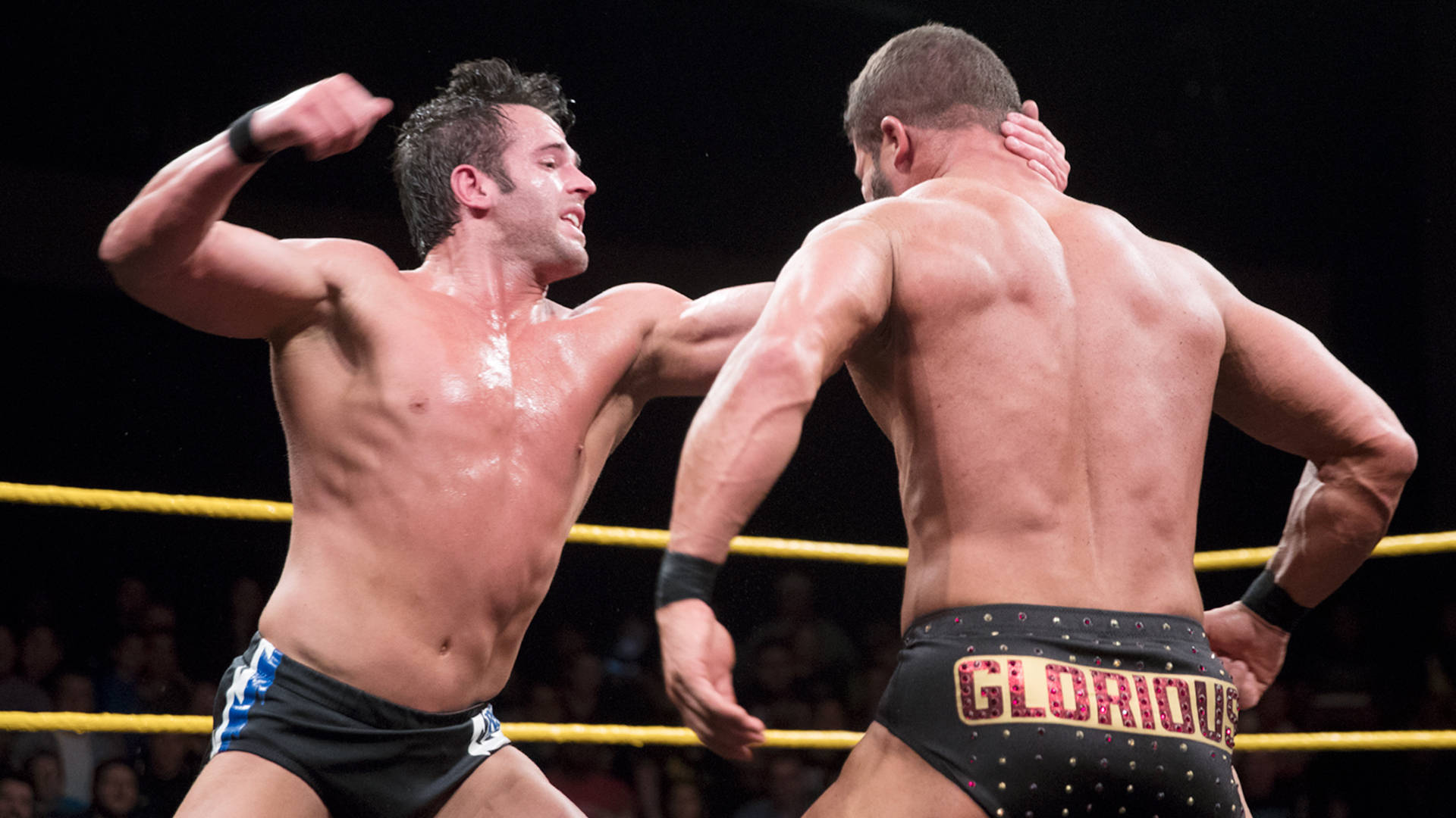 Родерик Стронг vs. Боби Рууд: WWE NXT, 30 Август, 2017