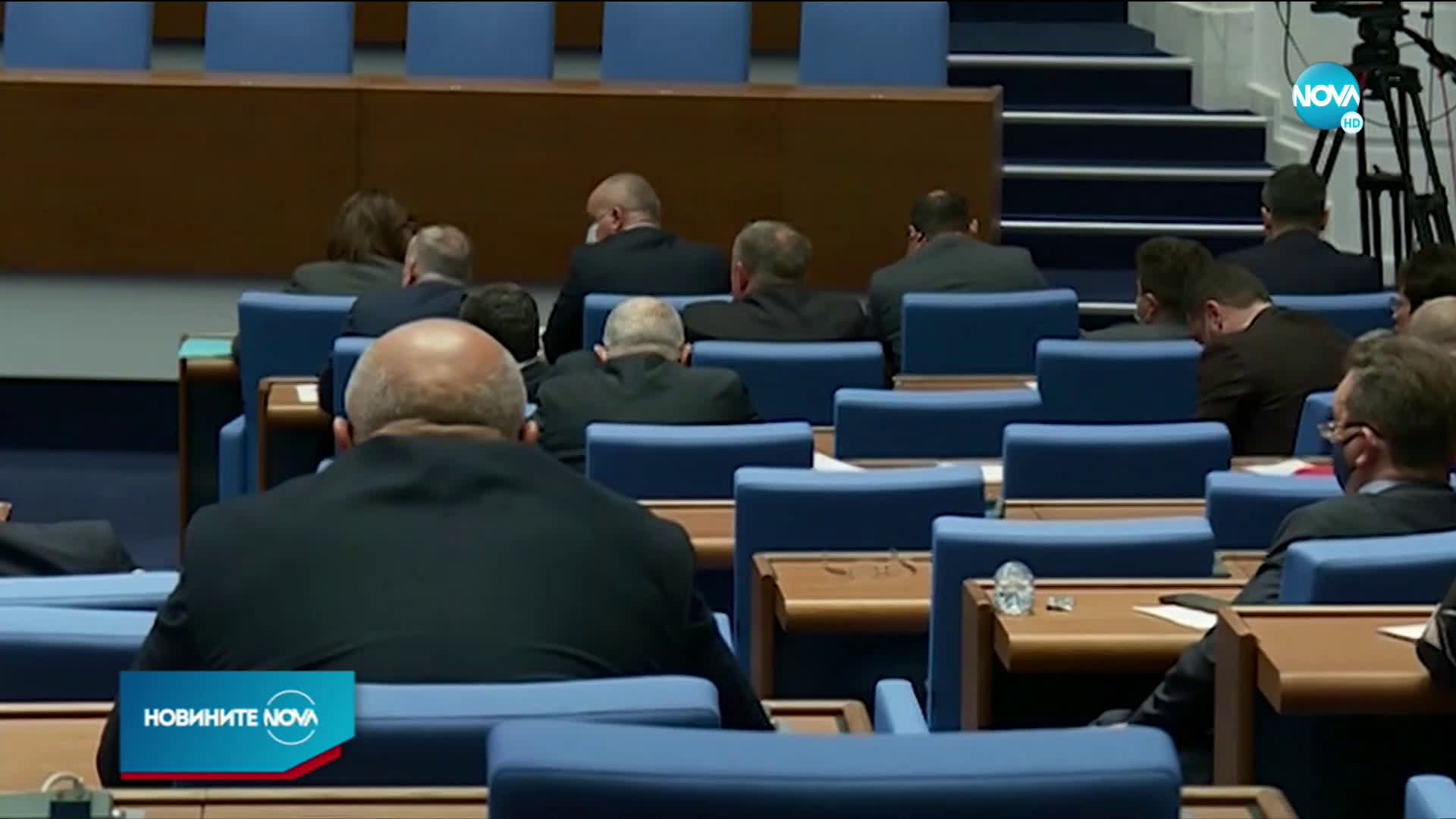 COVID-19 стана повод за остри реплики в парламента