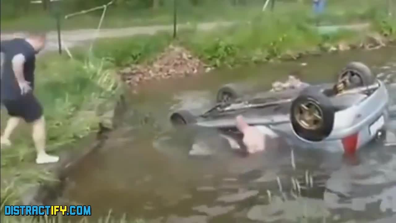 Да бъдеш човек и да помогнеш! .. Спасяването на рали пилот след катастрофа...